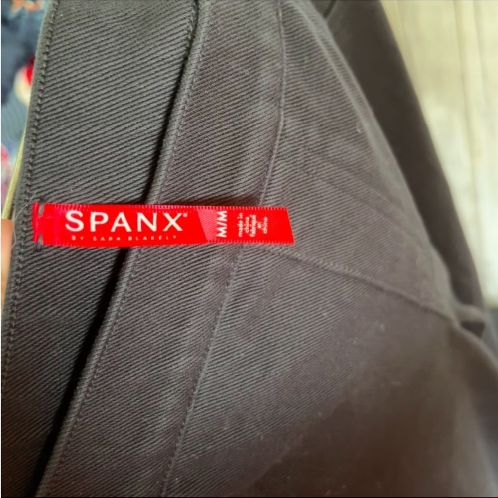 Spanx Black Faux Jeans With Back Pockets - Picture 5 of 5